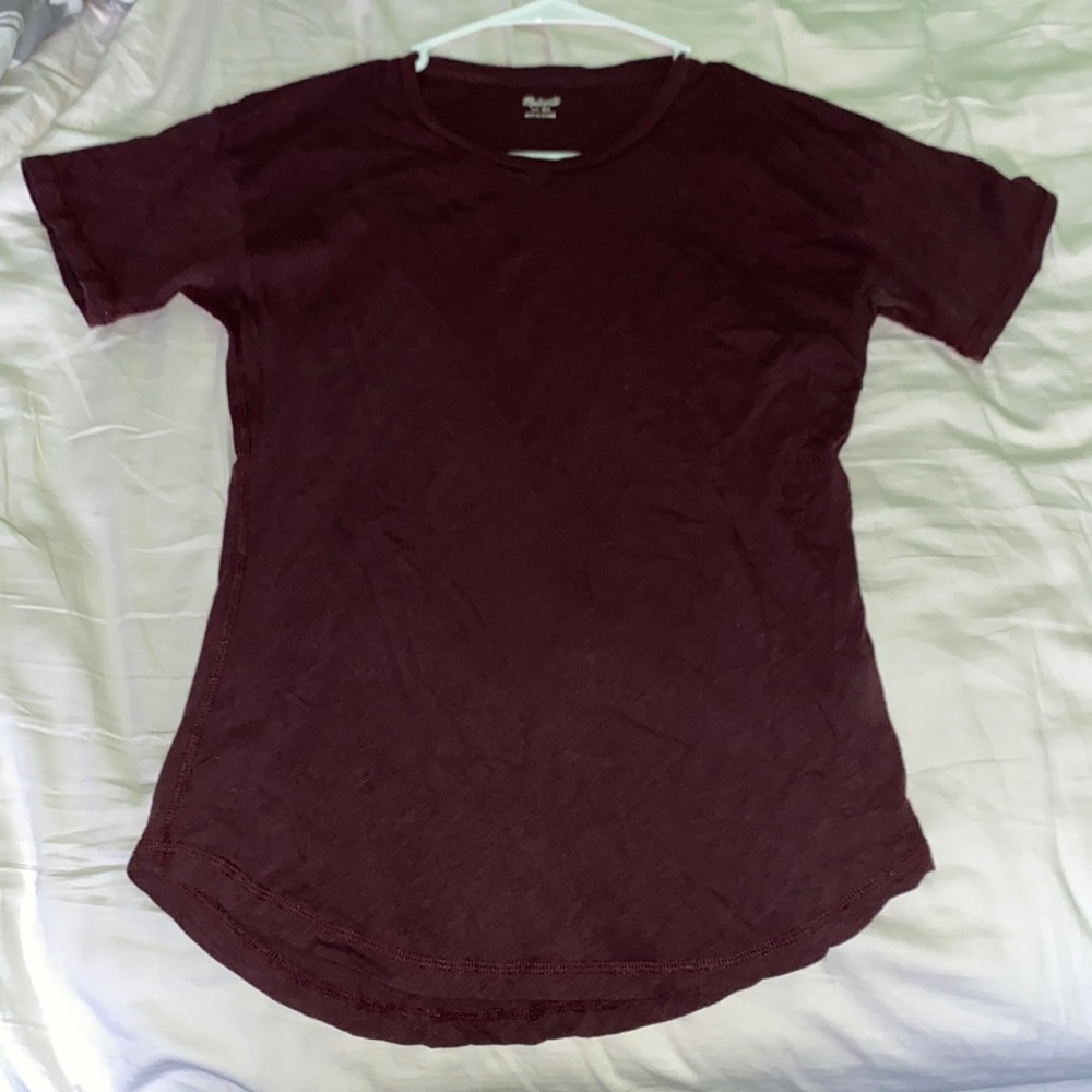 Maroon tshirt